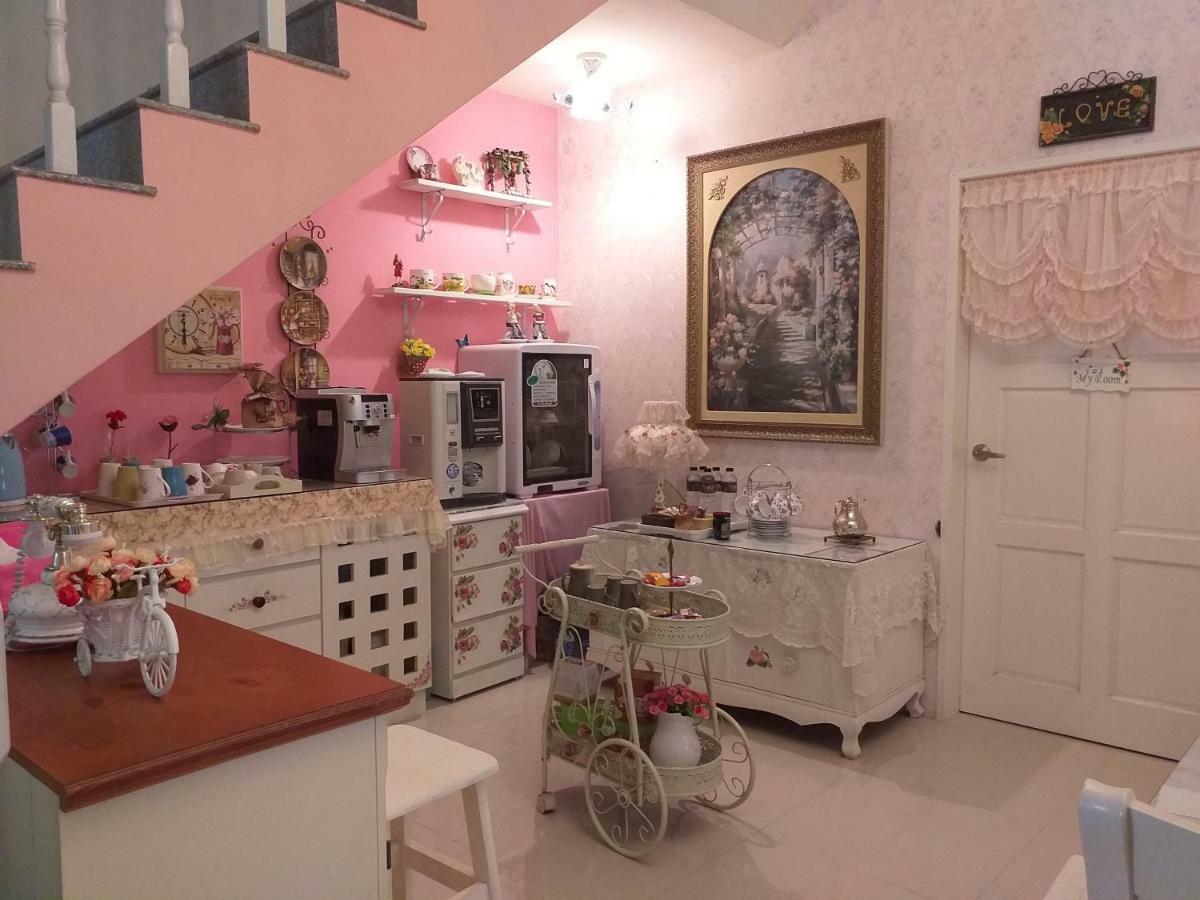 Apartament Rose Castle T'ai-tung Zewnętrze zdjęcie